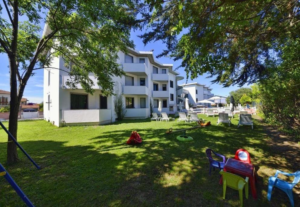 Hotel Residence Marina di Cecina Exterior foto